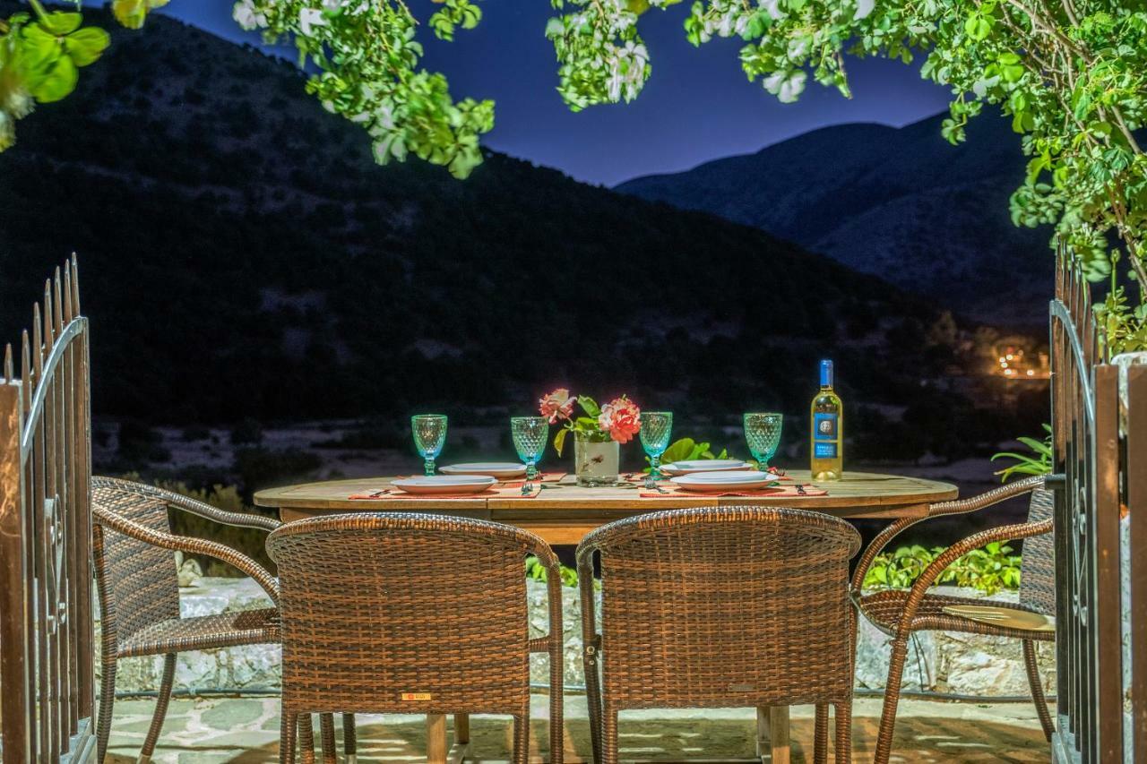 Stone Built Villa Galatia, Poolside & Perfect View Kares Экстерьер фото